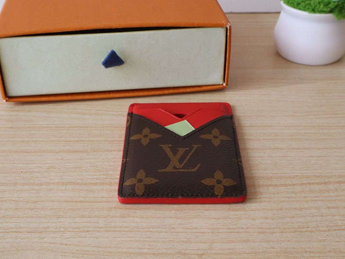 最高級ルイヴィトンスーパーコピー lv ポルト カルト・マグネット MagSafe サリレッド M12856 ルイヴィトン iPhoneケース 新作 - 画像 (4)