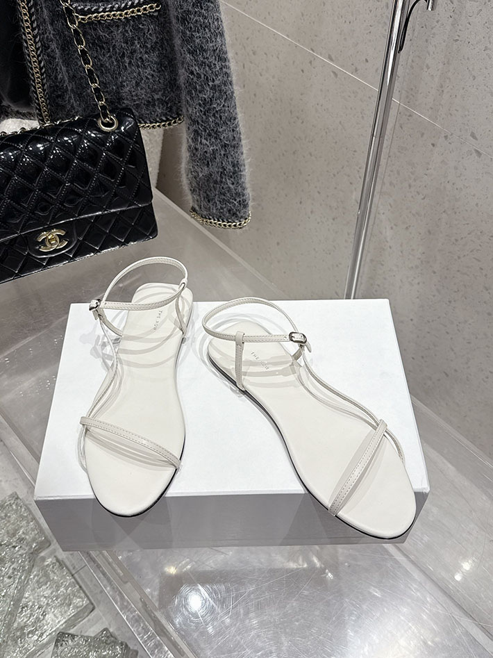 最高級ザロウスーパーコピー THE ROW Bare Sandal サンダル ナローTストラップ レディース ホワイト 2631154 ザロウ 靴 - 画像 (8)