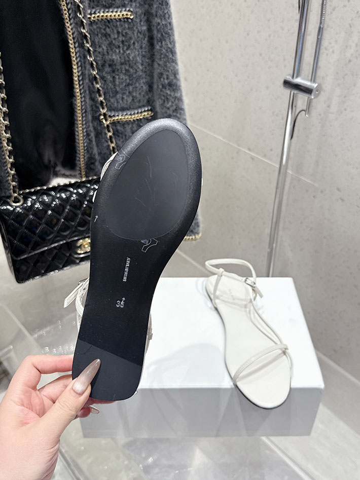 最高級ザロウスーパーコピー THE ROW Bare Sandal サンダル ナローTストラップ レディース ホワイト 2631154 ザロウ 靴 - 画像 (2)