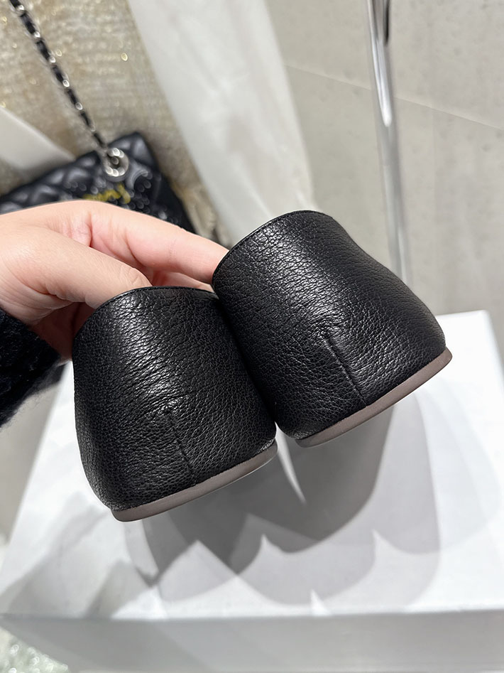 最高級ザロウスーパーコピー THE ROW Canal Slip On ヒュー レザー スリッポンシューズ ブラック 2631159 The Row コピー - 画像 (5)