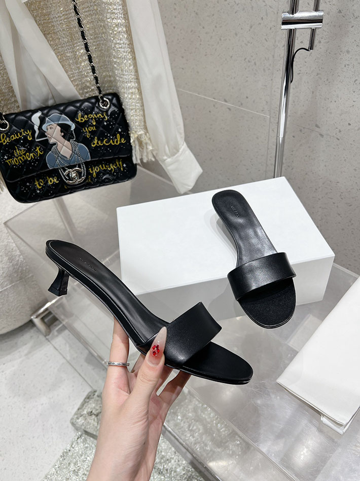 最高級ザロウスーパーコピー THE ROW フラットサンダル Chocolate Flat チョコレート フラット ブラック 2631176 The Row 靴 - 画像 (6)