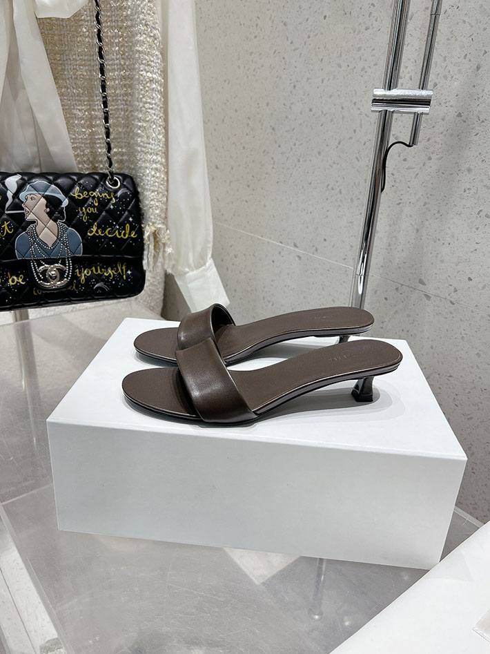 最高級ザロウスーパーコピー THE ROW フラットサンダル Chocolate Flat チョコレート フラット ブラウン 2631177 The Row サンダル - 画像 (7)