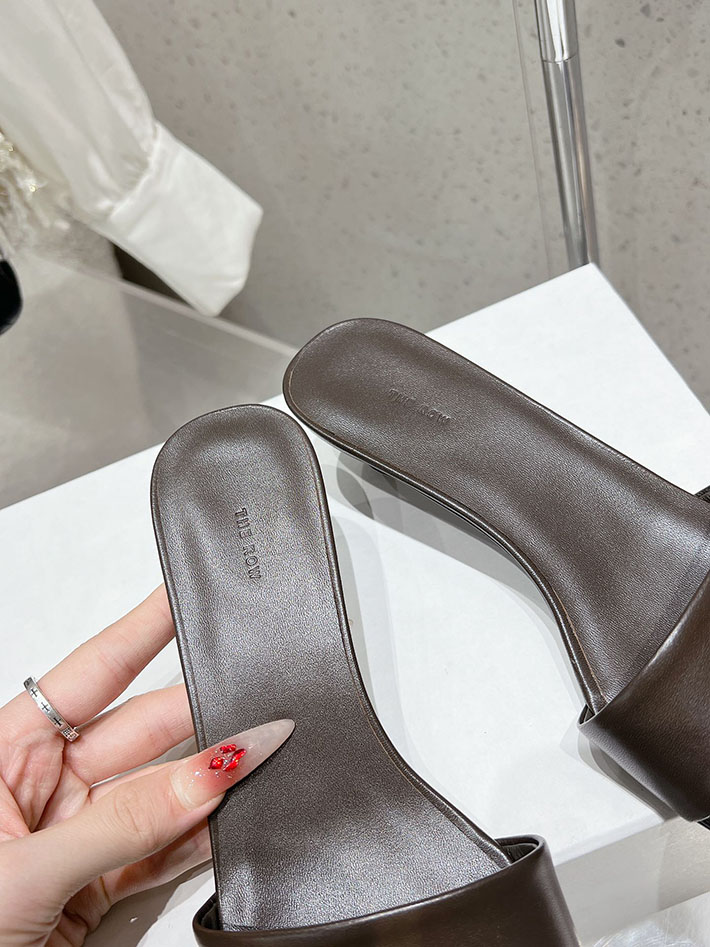 最高級ザロウスーパーコピー THE ROW フラットサンダル Chocolate Flat チョコレート フラット ブラウン 2631177 The Row サンダル - 画像 (5)
