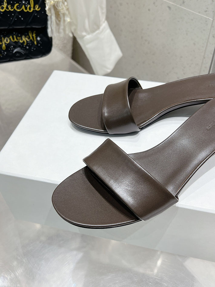 最高級ザロウスーパーコピー THE ROW フラットサンダル Chocolate Flat チョコレート フラット ブラウン 2631177 The Row サンダル - 画像 (4)