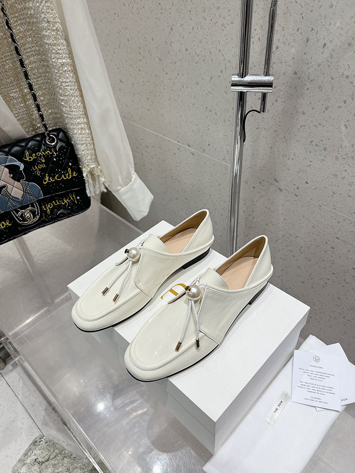 The Row 店舗 海外