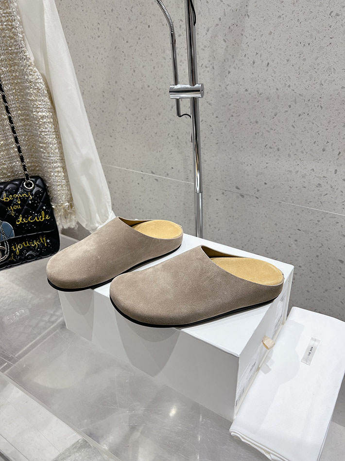 最高級ザロウスーパーコピー THE ROW Hugo Slide スエードミュール レディース 靴 グレー 2631185 ザロウ 店舗 大阪 - 画像 (9)