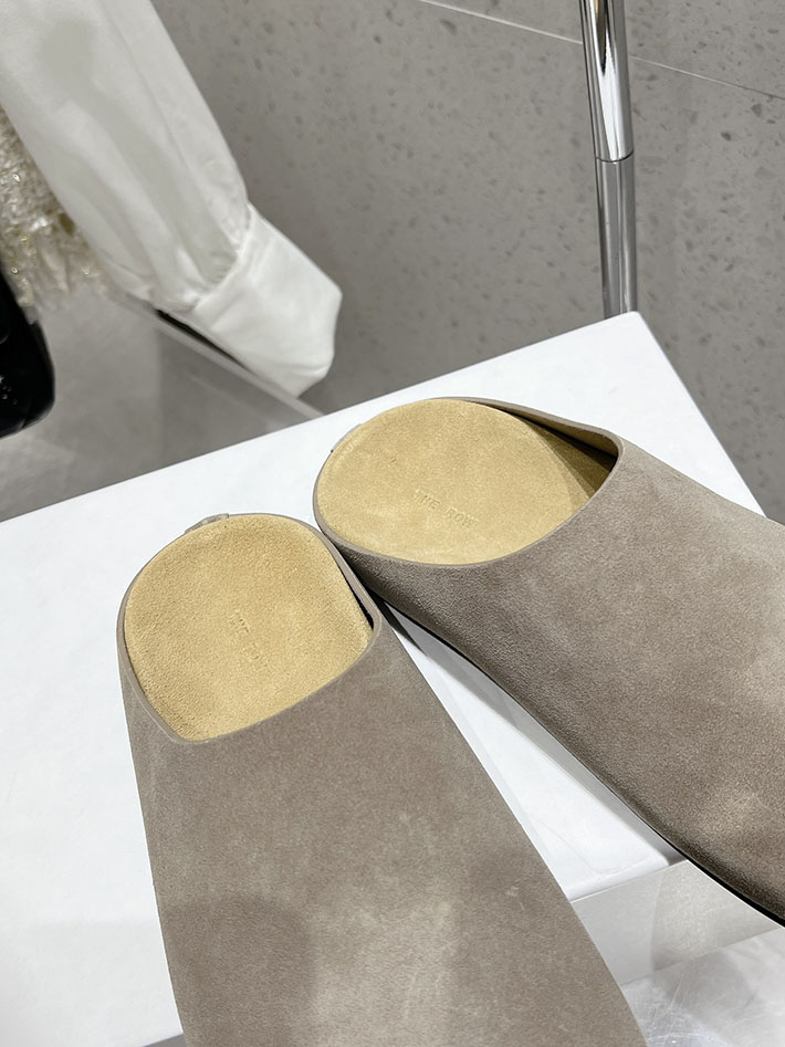最高級ザロウスーパーコピー THE ROW Hugo Slide スエードミュール レディース 靴 グレー 2631185 ザロウ 店舗 大阪 - 画像 (5)
