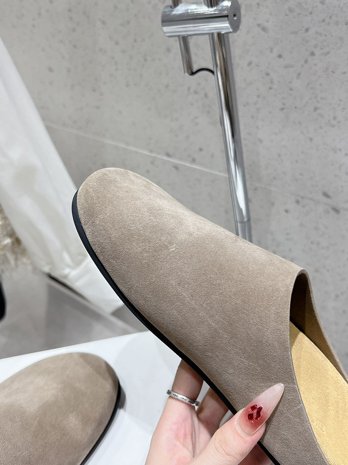 最高級ザロウスーパーコピー THE ROW Hugo Slide スエードミュール レディース 靴 グレー 2631185 ザロウ 店舗 大阪 - 画像 (3)