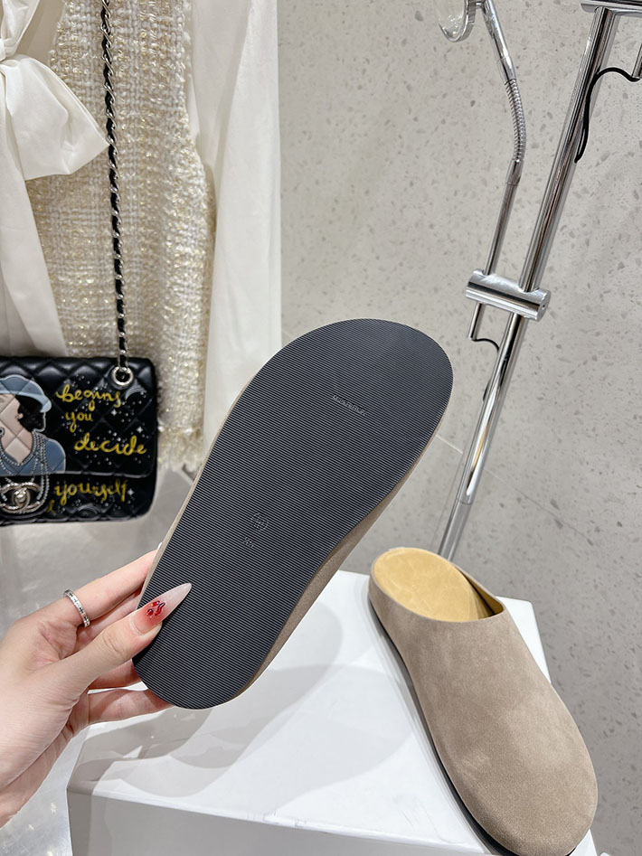 最高級ザロウスーパーコピー THE ROW Hugo Slide スエードミュール レディース 靴 グレー 2631185 ザロウ 店舗 大阪 - 画像 (2)