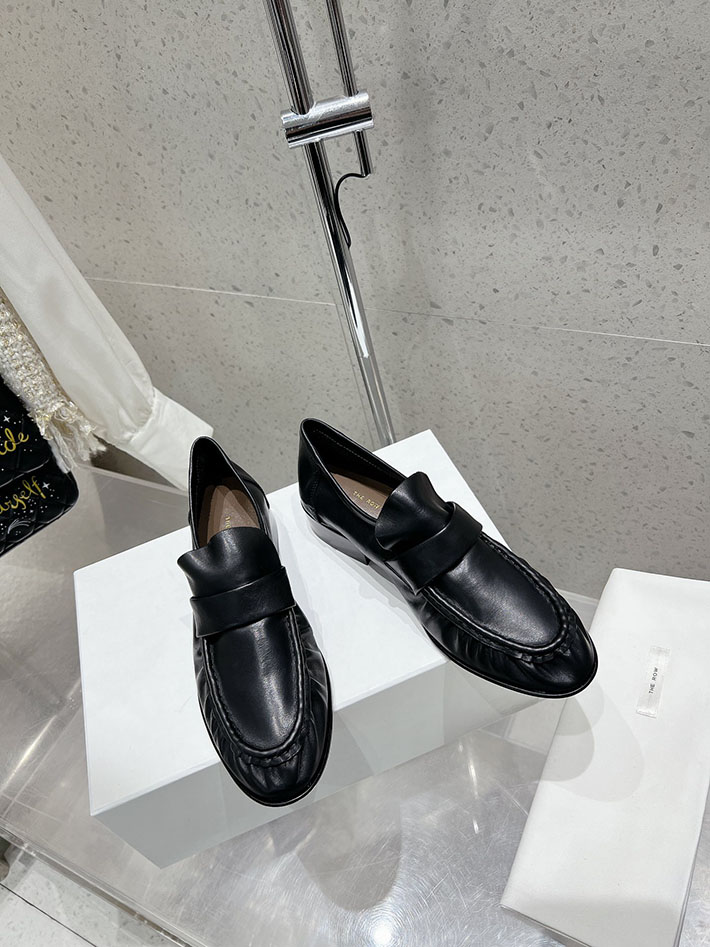 最高級ザロウスーパーコピー THE ROW Soft Loafer ナッパレザー ローファー シューズ 靴 ブラック 2631186 The Row 靴 - 画像 (8)