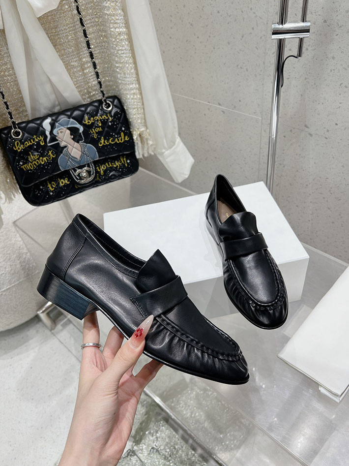 最高級ザロウスーパーコピー THE ROW Soft Loafer ナッパレザー ローファー シューズ 靴 ブラック 2631186 The Row 靴 - 画像 (6)