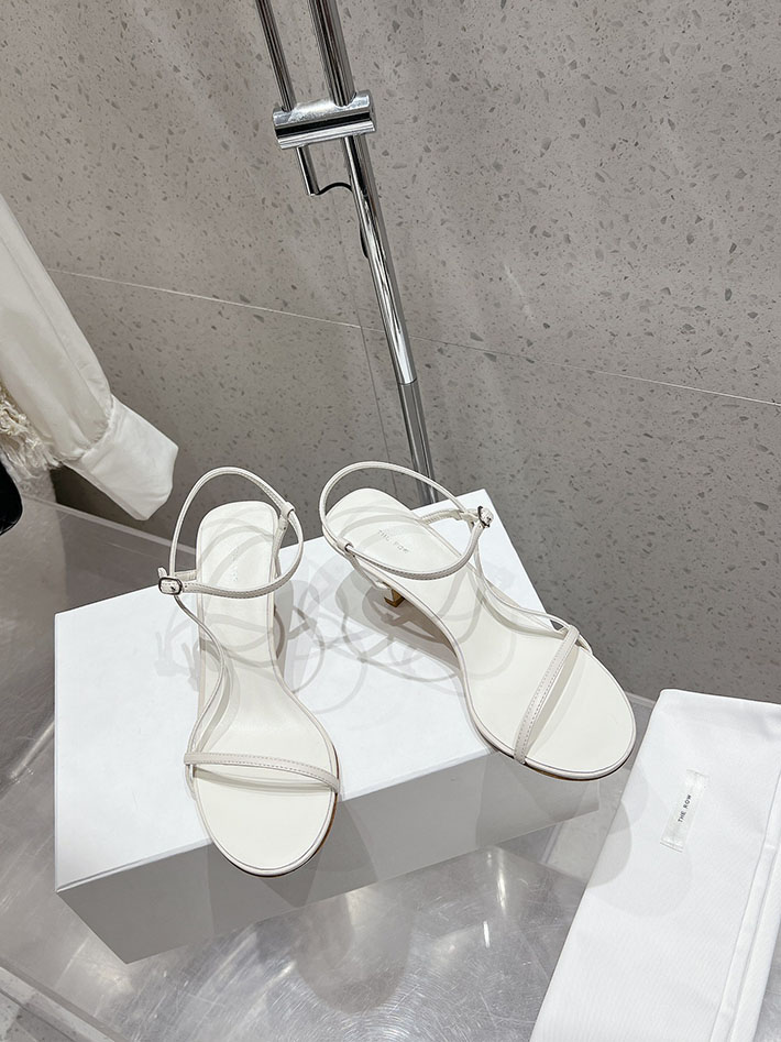 最高級ザロウスーパーコピー THE ROW ヒールサンダル BARE SANDAL ベア レディース 靴 ホワイト 2631194 ザロウ 店舗 大阪 - 画像 (8)