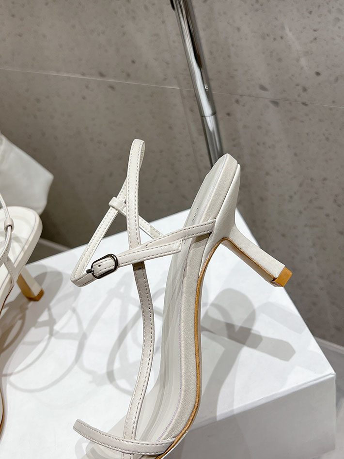 最高級ザロウスーパーコピー THE ROW ヒールサンダル BARE SANDAL ベア レディース 靴 ホワイト 2631194 ザロウ 店舗 大阪 - 画像 (4)