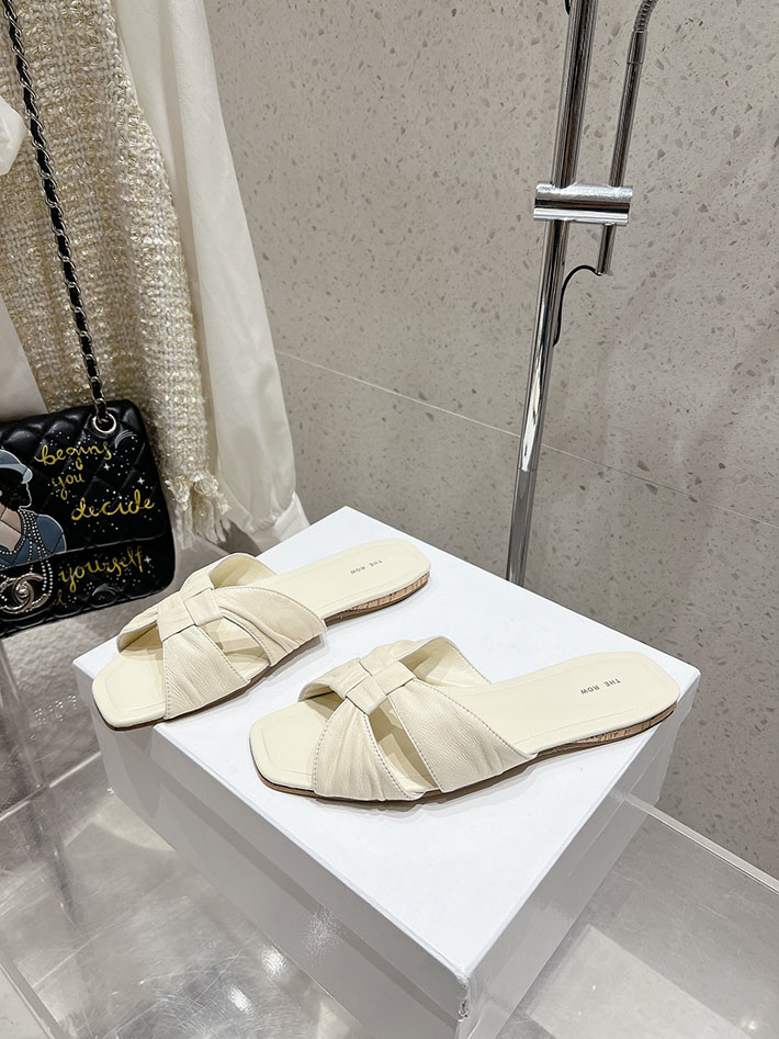 最高級ザロウスーパーコピー THE ROW Soft Knot サンダル レディース 靴 ミュール 人気 ホワイト 2631196 ザロウ 店舗 関西 - 画像 (9)