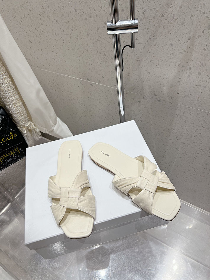 最高級ザロウスーパーコピー THE ROW Soft Knot サンダル レディース 靴 ミュール 人気 ホワイト 2631196 ザロウ 店舗 関西 - 画像 (8)