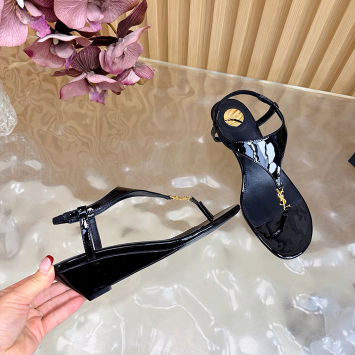 最高級サンローランスーパーコピー Saint Laurent カサンドラ サンダル スムースレザー ブラック 2631205 サン ローラン サンダル アウトレット - 画像 (5)
