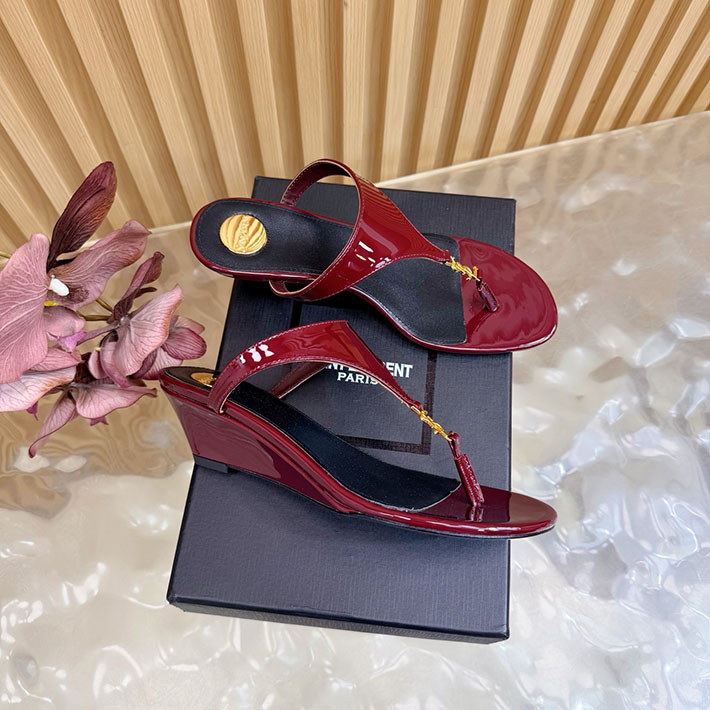 最高級サンローランスーパーコピー Saint Laurent エナメルウェッジサンダル スムースレザー レッド 2631209 サン ローラン アウトレット 三田 - 画像 (11)