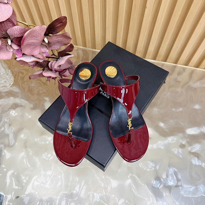 最高級サンローランスーパーコピー Saint Laurent エナメルウェッジサンダル スムースレザー レッド 2631209 サン ローラン アウトレット 三田 - 画像 (10)