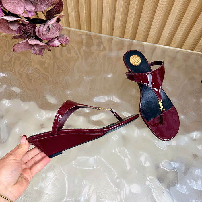 最高級サンローランスーパーコピー Saint Laurent エナメルウェッジサンダル スムースレザー レッド 2631209 サン ローラン アウトレット 三田 - 画像 (5)