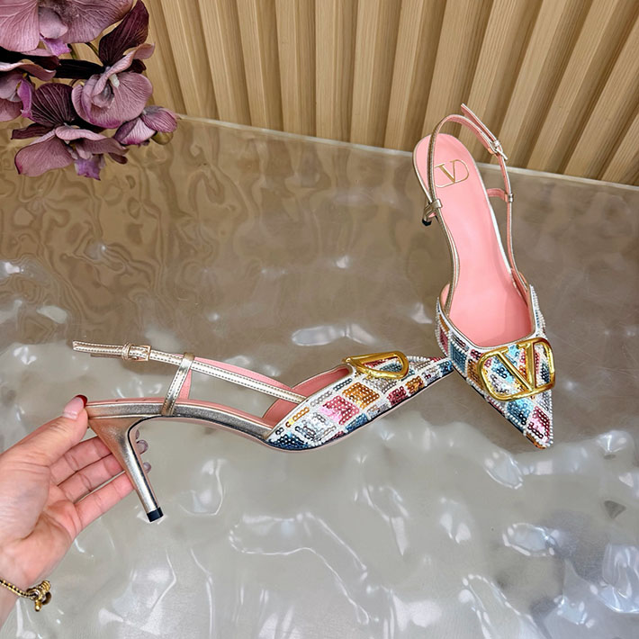 最高級ヴァレンティノスーパーコピー VALENTINO Vロゴ シグネチャー チェリフィックエンブロイダリー 2631220 ヴァレンティノ サンダル レディース - 画像 (7)