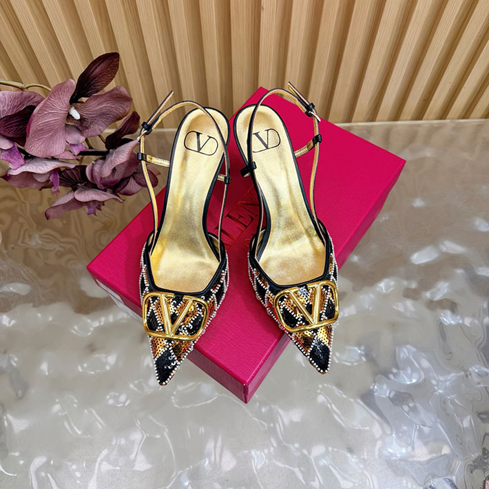 最高級ヴァレンティノスーパーコピー VALENTINO Vロゴ シグネチャー チェリフィックエンブロイダリー 2631221 ヴァレンティノ サンダル アウトレット - 画像 (10)