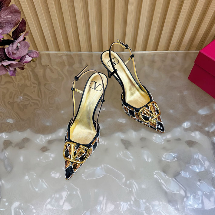 最高級ヴァレンティノスーパーコピー VALENTINO Vロゴ シグネチャー チェリフィックエンブロイダリー 2631221 ヴァレンティノ サンダル アウトレット - 画像 (7)