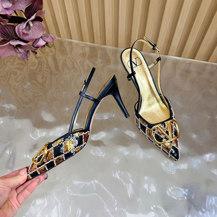 最高級ヴァレンティノスーパーコピー VALENTINO Vロゴ シグネチャー チェリフィックエンブロイダリー 2631221 ヴァレンティノ サンダル アウトレット - 画像 (6)