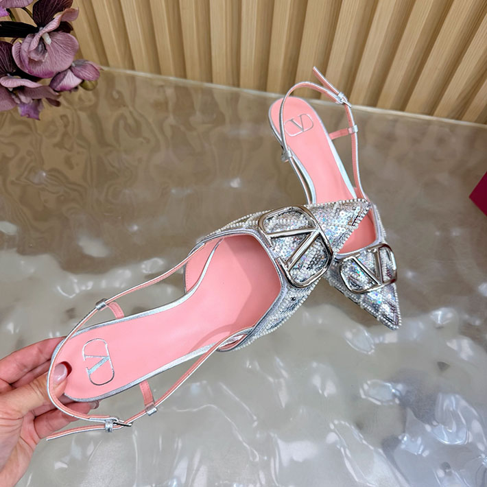 最高級ヴァレンティノスーパーコピー VALENTINO Vロゴ シグネチャー チェリフィックエンブロイダリー 2631223 ヴァレンティノ 靴 アウトレット - 画像 (3)