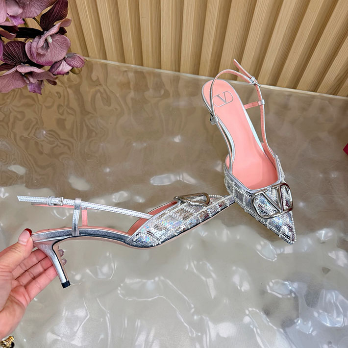 最高級ヴァレンティノスーパーコピー VALENTINO Vロゴ シグネチャー チェリフィックエンブロイダリー 2631223 ヴァレンティノ 靴 アウトレット - 画像 (7)