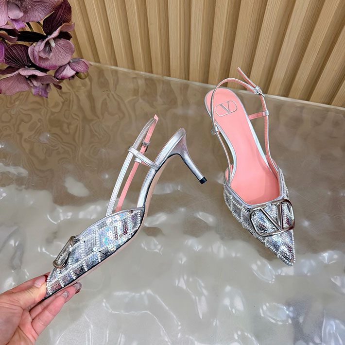 最高級ヴァレンティノスーパーコピー VALENTINO Vロゴ シグネチャー チェリフィックエンブロイダリー 2631223 ヴァレンティノ 靴 アウトレット - 画像 (5)