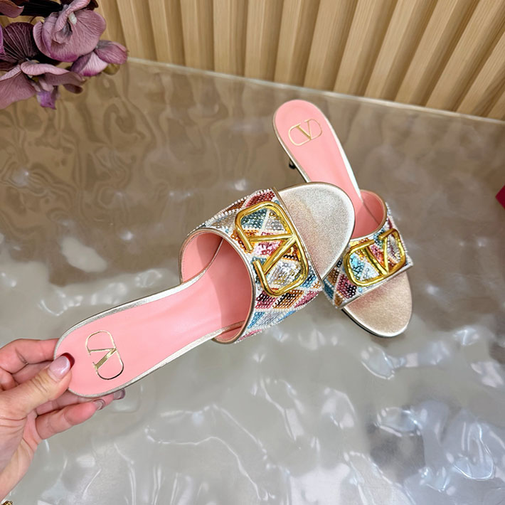 最高級ヴァレンティノスーパーコピー VALENTINO Vロゴ シグネチャー チェリフィックエンブロイダリー 2631224 ヴァレンティノ 靴 サンダル - 画像 (2)