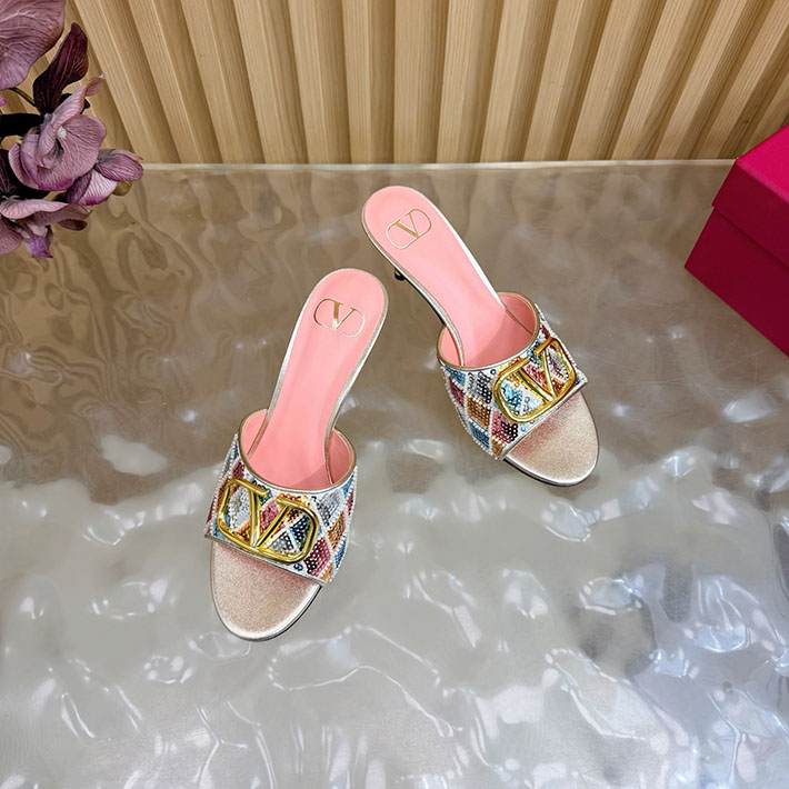 最高級ヴァレンティノスーパーコピー VALENTINO Vロゴ シグネチャー チェリフィックエンブロイダリー 2631224 ヴァレンティノ 靴 サンダル - 画像 (8)