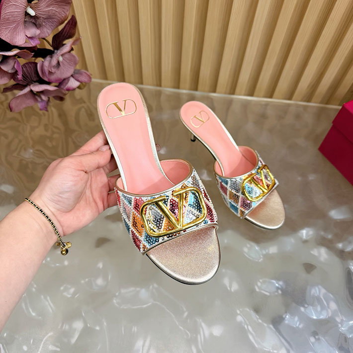最高級ヴァレンティノスーパーコピー VALENTINO Vロゴ シグネチャー チェリフィックエンブロイダリー 2631224 ヴァレンティノ 靴 サンダル - 画像 (5)