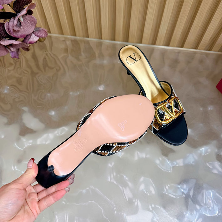 最高級ヴァレンティノスーパーコピー VALENTINO Vロゴ シグネチャー チェリフィックエンブロイダリー 2631225 ヴァレンティノ アウトレット 値段 - 画像 (2)