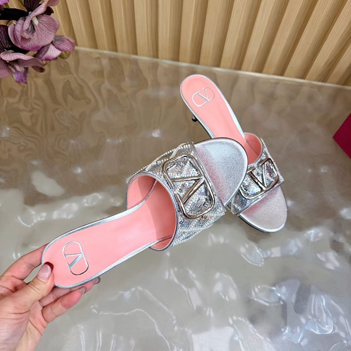 最高級ヴァレンティノスーパーコピー VALENTINO Vロゴ シグネチャー チェリフィックエンブロイダリー 2631227 ヴァレンティノ アウトレット 通販 - 画像 (3)