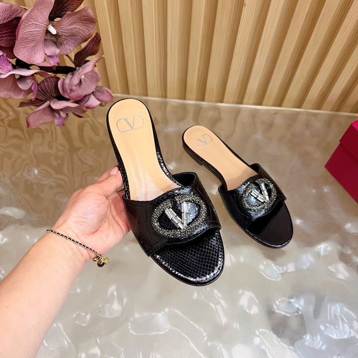 最高級ヴァレンティノスーパーコピー VALENTINO サンダル Vロゴ レディース 2026年春夏 新作 ブラック 2631232 ヴァレンティノ サンダル レディース - 画像 (5)
