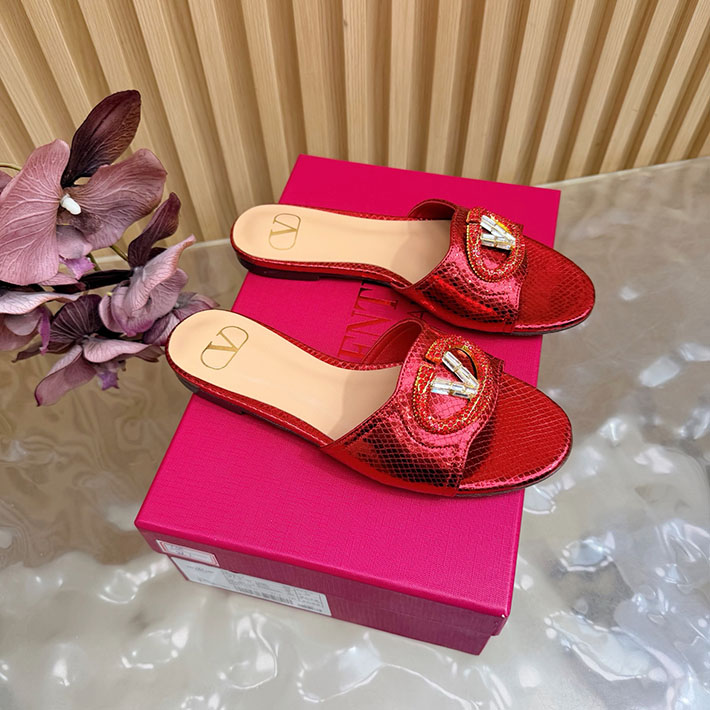最高級ヴァレンティノスーパーコピー VALENTINO サンダル Vロゴ レディース 2026年春夏 新作 レッド 2631233 ヴァレンティノ サンダル アウトレット - 画像 (2)