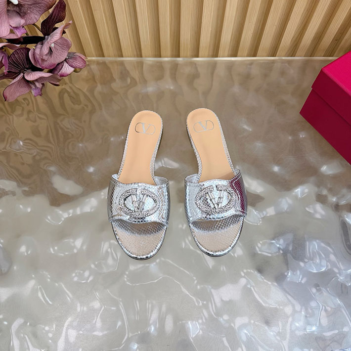 最高級ヴァレンティノスーパーコピー VALENTINO サンダル Vロゴ レディース 2026年春夏 新作 シルバー 2631234 ヴァレンティノ 靴 レディース - 画像 (9)