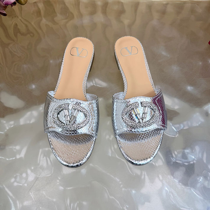 最高級ヴァレンティノスーパーコピー VALENTINO サンダル Vロゴ レディース 2026年春夏 新作 シルバー 2631234 ヴァレンティノ 靴 レディース - 画像 (8)