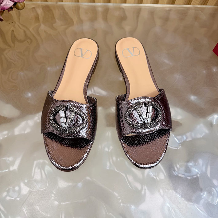 最高級ヴァレンティノスーパーコピー VALENTINO サンダル Vロゴ レディース 2026年春夏 新作 2631237 ヴァレンティノ アウトレット 値段 - 画像 (9)