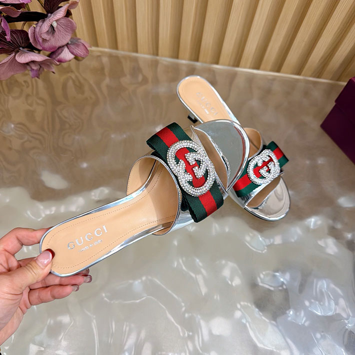 グッチ直営アウトレット店 GUCCI 2026年春夏 新作 サンダル ミュール シェリーライン シルバー 2631244 グッチ 靴 レディース - 画像 (2)
