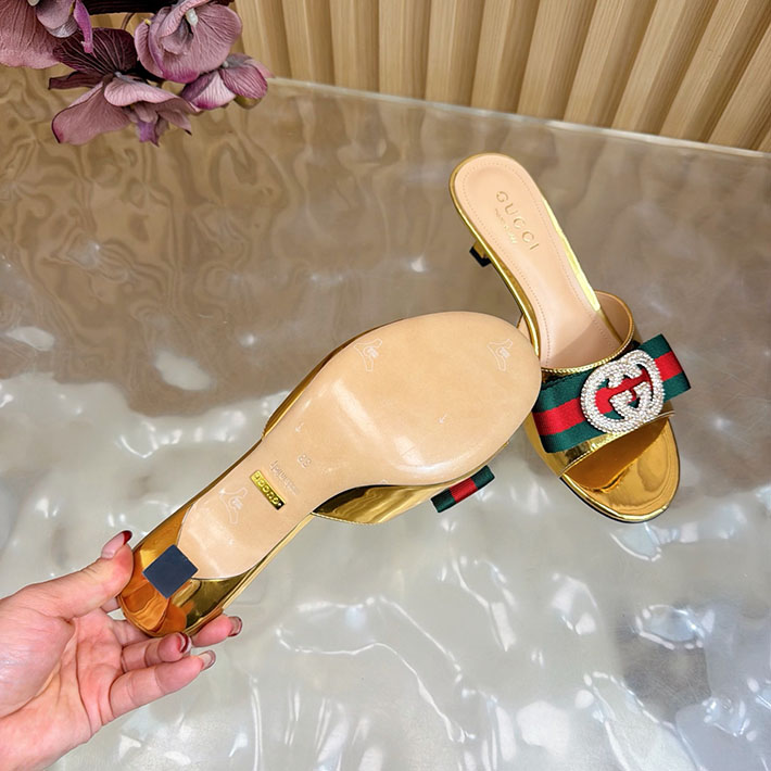 グッチ直営アウトレット店 GUCCI 2026年春夏 新作 サンダル ミュール シェリーライン ゴールド 2631247 グッチ サンダル 新作 - 画像 (2)