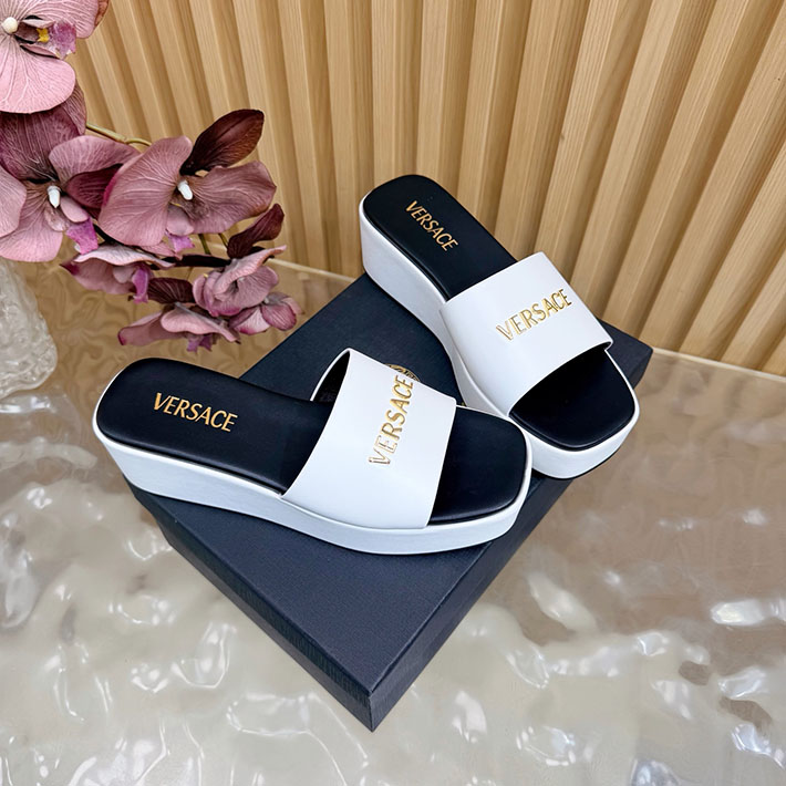 最高級ヴェルサーチェスーパーコピー VERSACE 2026年春夏 新作 Logo 60mm ミュール サンダル ホワイト 2631262 ヴェルサーチ サンダル 新作 - 画像 (8)
