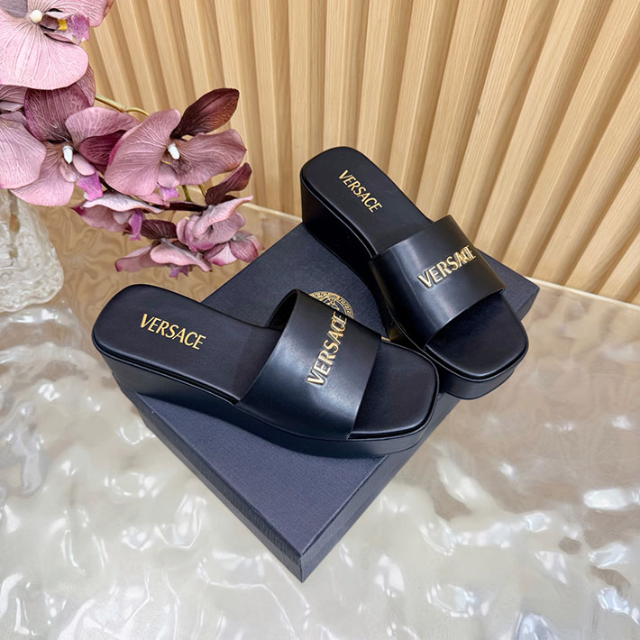 最高級ヴェルサーチェスーパーコピー VERSACE 2026年春夏 新作 Logo 60mm ミュール サンダル ブラック 2631263 ヴェルサーチ サンダル 定価 - 画像 (8)