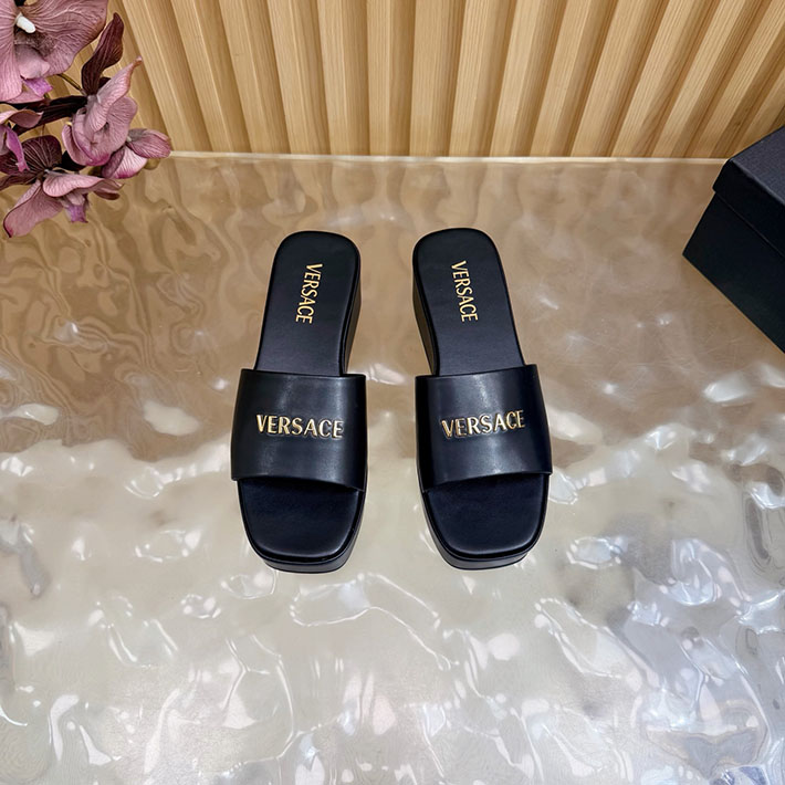 最高級ヴェルサーチェスーパーコピー VERSACE 2026年春夏 新作 Logo 60mm ミュール サンダル ブラック 2631263 ヴェルサーチ サンダル 定価 - 画像 (7)