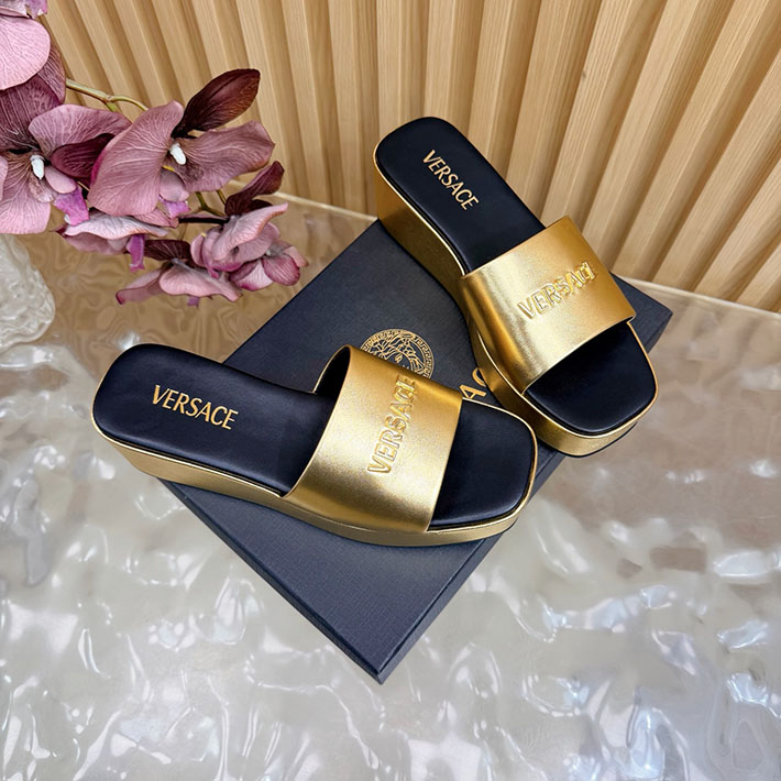最高級ヴェルサーチェスーパーコピー VERSACE 2026年春夏 新作 Logo 60mm ミュール サンダル ゴールド 2631265 ヴェルサーチ サンダル 安い - 画像 (8)