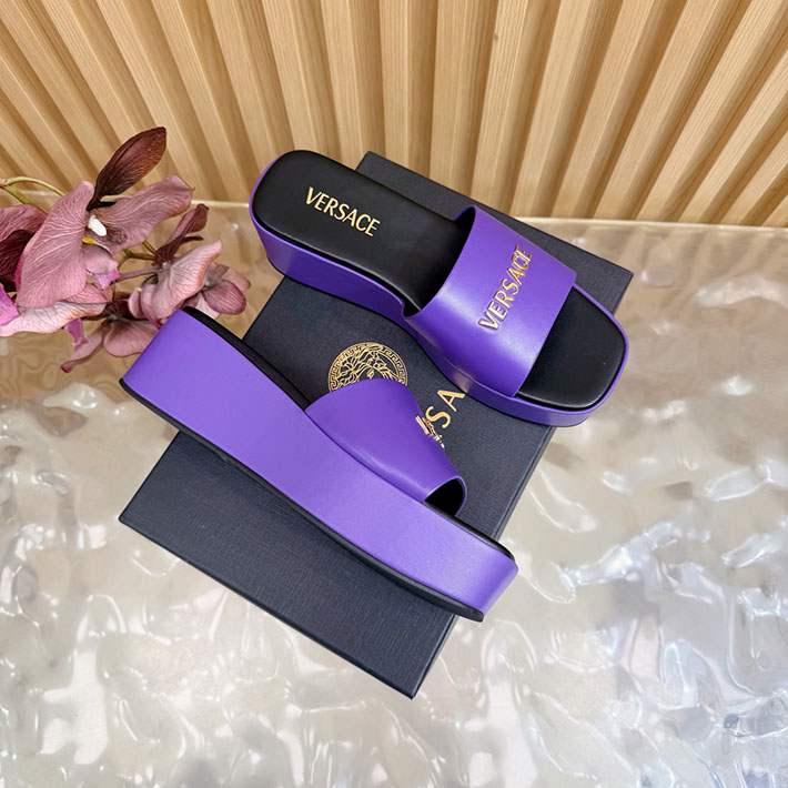 最高級ヴェルサーチェスーパーコピー VERSACE 2026年春夏 新作 Logo 60mm ミュール サンダル パープル 2631270 ヴェルサーチ 靴 安い - 画像 (9)