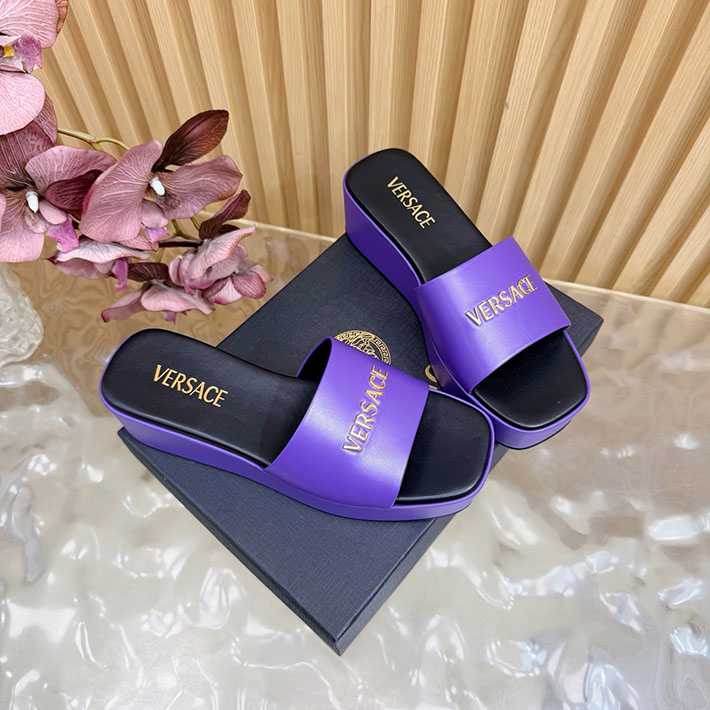 最高級ヴェルサーチェスーパーコピー VERSACE 2026年春夏 新作 Logo 60mm ミュール サンダル パープル 2631270 ヴェルサーチ 靴 安い - 画像 (8)