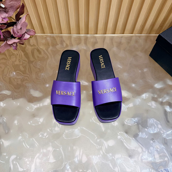 最高級ヴェルサーチェスーパーコピー VERSACE 2026年春夏 新作 Logo 60mm ミュール サンダル パープル 2631270 ヴェルサーチ 靴 安い - 画像 (7)