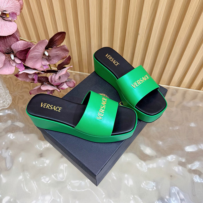 最高級ヴェルサーチェスーパーコピー VERSACE 2026年春夏 新作 Logo 60mm ミュール サンダル グリーン 2631273 ヴェルサーチ 靴 セール - 画像 (8)